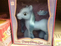 Size: 500x375 | Tagged: safe, pony, bootleg, irl, my little pony, photo, pony play set, toy