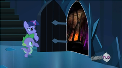 Size: 1027x577 | Tagged: safe, spike, twilight sparkle, g4, my little pony: friendship is magic, the crystal empire, emperor ing, exploitable meme, meme, metroid, metroid prime, the scary door