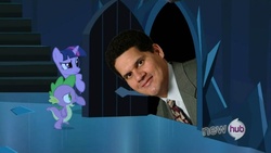 Size: 854x480 | Tagged: safe, spike, twilight sparkle, g4, my little pony: friendship is magic, the crystal empire, exploitable meme, meme, reggie fils-aime, the scary door