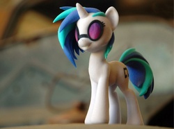 Size: 674x501 | Tagged: safe, artist:hashbro, dj pon-3, vinyl scratch, pony, g4, 3d, 3d print, irl, photo, solo