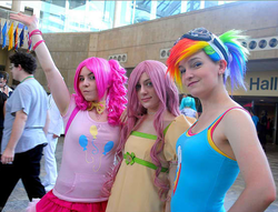 Size: 560x427 | Tagged: artist needed, safe, artist:cheshirecatgrin, artist:melon-milk, artist:sugared-rain, fluttershy, pinkie pie, rainbow dash, human, g4, cosplay, irl, irl human, otakon, otakon 2011, photo