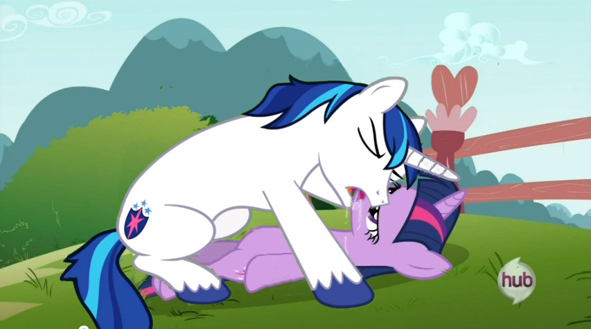 First Kiss MLP (LUNGS-156), SMUT