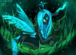 Size: 999x722 | Tagged: safe, artist:pmo0908, queen chrysalis, changeling, changeling queen, g4, crown, fangs, female, glowing, jewelry, looking at you, magic, night, open mouth, prone, regalia, signature, solo