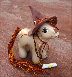 Size: 599x642 | Tagged: safe, pony, customized toy, irl, photo, scarecrow, the wizard of oz, toy