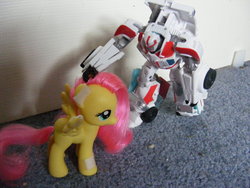 Size: 900x675 | Tagged: safe, fluttershy, g4, ratchet, transformers