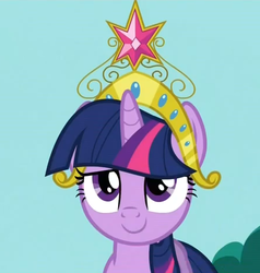 Size: 445x468 | Tagged: safe, screencap, twilight sparkle, pony, g4, keep calm and flutter on, big crown thingy, element of magic, female, solo