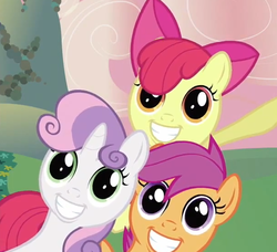 Size: 606x553 | Tagged: safe, screencap, apple bloom, scootaloo, sweetie belle, earth pony, pegasus, pony, unicorn, g4, cutie mark crusaders, faic, female, filly, wide eyes