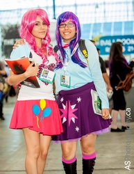 Size: 1236x1600 | Tagged: artist needed, safe, pinkie pie, twilight sparkle, human, equestria girls, g4, convention, cosplay, glasses, irl, irl human, photo, san diego comic con