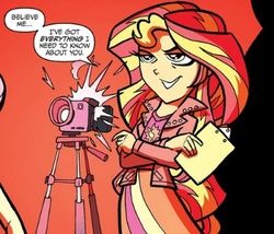 Size: 376x322 | Tagged: safe, idw, official comic, sunset shimmer, equestria girls, g4, my little pony annual 2013, spoiler:comic, camera, female, solo