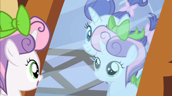 Size: 1394x783 | Tagged: safe, screencap, rarity, sweetie belle, g4, sisterhooves social, animation error, bow, mirror, reflection