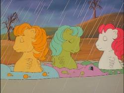 Size: 640x480 | Tagged: safe, screencap, ripple (g1), sea shimmer, sun shower, sea pony, g1, my little pony 'n friends, baby sea ponies, rain, shoo be doo