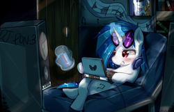 Size: 1067x687 | Tagged: safe, artist:hua, dj pon-3, octavia melody, vinyl scratch, pony, g4, female, headphones, magic, solo, speaker, telekinesis