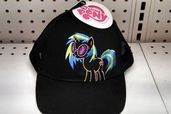 Size: 704x470 | Tagged: safe, dj pon-3, vinyl scratch, g4, hat