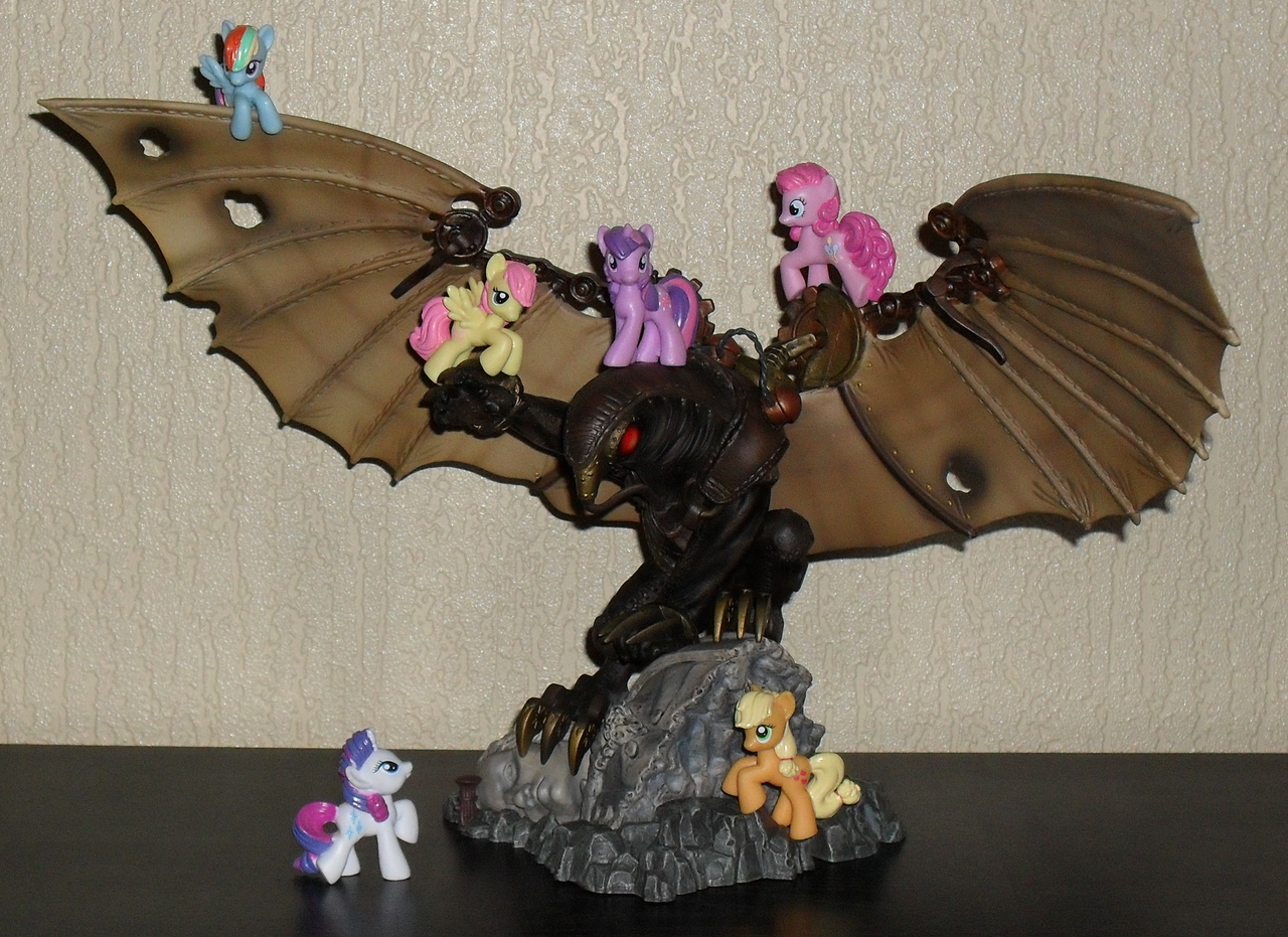 Applejack Bioshock Infinite Collector Figure Fluttershy Pinkie Pie Rainbow Dash Rarity Safe Songbird Toy Twilight Sparkle Video Game Derpibooru