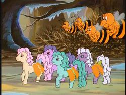 Size: 640x480 | Tagged: safe, screencap, forget-me-not, lily (g1), peach blossom, rosedust, bee, flutter pony, g1, my little pony 'n friends, bumbleland, female, honey, queen rosedust