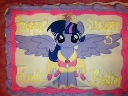 Size: 600x450 | Tagged: safe, twilight sparkle, alicorn, pony, g4, cake, female, mare, twilight sparkle (alicorn)