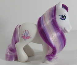 Size: 709x600 | Tagged: safe, photographer:breyer600, crowning glory, g3, irl, photo, toy