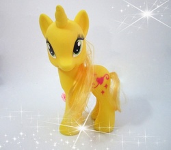 Size: 800x703 | Tagged: safe, pony, unicorn, g4, bootleg, brushable, figure, irl, photo, sparkles, taobao, toy