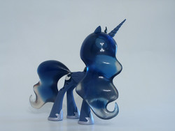 Size: 1600x1200 | Tagged: safe, artist:groovebird, princess luna, g4, female, sculpture, solo