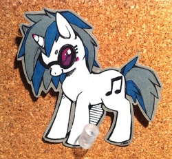 Size: 669x618 | Tagged: safe, artist:mi-eau, dj pon-3, vinyl scratch, g4, female, solo, traditional art