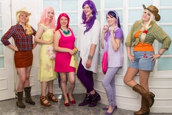 Size: 1000x667 | Tagged: safe, applejack, fluttershy, pinkie pie, rainbow dash, rarity, twilight sparkle, human, g4, cosplay, irl, irl human, photo