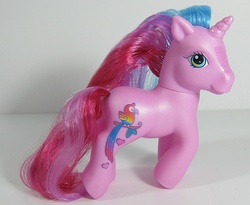 Size: 733x600 | Tagged: safe, photographer:breyer600, sunrise song, parrot, g3, irl, photo, toy
