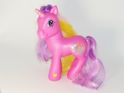 Size: 615x461 | Tagged: safe, photographer:kisscurl, garden wishes, pony, unicorn, g3, irl, photo, solo, toy