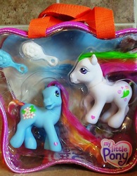 Size: 799x1024 | Tagged: safe, beach belle, caribbean delight, earth pony, pony, g3, bag, box, brush, female, handbag, irl, mare, photo, playset, toy