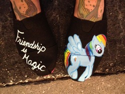 Size: 1280x960 | Tagged: safe, rainbow dash, g4, clothes, shoes