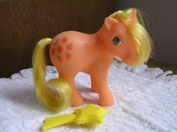 Size: 640x479 | Tagged: safe, applejack (g1), g1, irl, photo, solo, toy