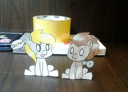 Size: 930x674 | Tagged: safe, derpy hooves, doctor whooves, time turner, pegasus, pony, g4, female, jumped-out-pinkieanswers, mare