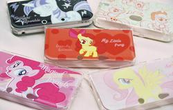 Size: 600x384 | Tagged: safe, apple bloom, applejack, fluttershy, pinkie pie, twilight sparkle, g4, 3ds, case, cover, japanese, merchandise