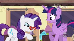 Size: 849x477 | Tagged: safe, rarity, twilight sparkle, alicorn, pony, g4, rarity takes manehattan, female, mare, scrunchy face, twilight sparkle (alicorn)