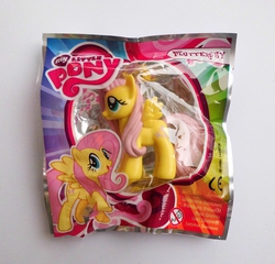 Size: 799x768 | Tagged: safe, fluttershy, g4, figure, irl, magazine figure, photo, toy, turkish