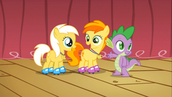 Size: 1366x768 | Tagged: safe, screencap, peachy pie, spike, sunny daze, g4, the show stoppers, roller skates