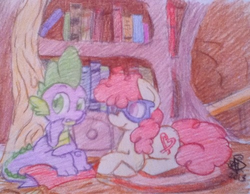 Size: 500x387 | Tagged: safe, artist:foxesgoquack, spike, twist, g4, golden oaks library, sitting, traditional art