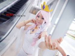 Size: 960x720 | Tagged: safe, artist:ccippicouz, princess celestia, human, g4, 2013, cosplay, foreshortening, irl, irl human, necklace, oh-no! manga cosplay camp 2, photo, solo, tiara