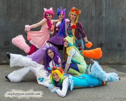 Size: 1007x806 | Tagged: artist needed, safe, applejack, pinkie pie, rainbow dash, rarity, twilight sparkle, human, g4, armageddon expo, convention, cosplay, irl, irl human, leg warmers, overalls, oz comic-con, photo, suspenders