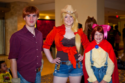 Size: 2000x1337 | Tagged: artist needed, safe, artist:eyeoffate, artist:raeraecosplay, apple bloom, applejack, big macintosh, human, g4, 2012, convention, cosplay, irl, irl human, momocon, momocon 2012, photo