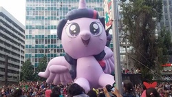 Size: 720x405 | Tagged: safe, twilight sparkle, alicorn, pony, g4, balloon, chile, female, irl, mare, parade, parade balloon, photo, twilight sparkle (alicorn)