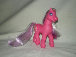 Size: 640x480 | Tagged: safe, photographer:lancer, autumn (g2), g2, irl, photo, purse ponies, solo, toy