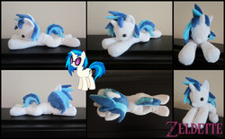 Size: 2588x1600 | Tagged: safe, artist:miss-zeldette, dj pon-3, vinyl scratch, g4, beanie (plushie), irl, photo, plushie, solo