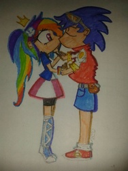 Size: 900x1200 | Tagged: safe, artist:rainbowcutedash, rainbow dash, human, g4, crossover, crossover shipping, female, humanized, interspecies, kissing, male, shipping, sonic the hedgehog, sonic the hedgehog (series), sonicdash, straight, traditional art