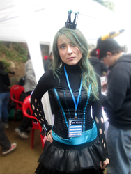 Size: 1024x1365 | Tagged: safe, artist:jave-the-13, queen chrysalis, human, g4, clothes, convention, cosplay, costume, fan viña, irl, irl human, photo