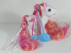 Size: 807x600 | Tagged: safe, photographer:breyer600, aloha pearl, g3, irl, photo, solo, toy