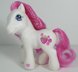 Size: 646x600 | Tagged: safe, photographer:breyer600, strawberry swirl, g3, irl, photo, solo, toy