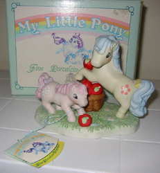 Size: 600x650 | Tagged: safe, photographer:tradertif, cotton candy (g1), tootsie, g1, box, figurine, irl, merchandise, photo, porcelain