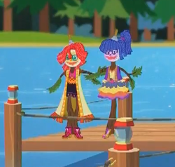 Size: 390x372 | Tagged: safe, screencap, sci-twi, sunset shimmer, twilight sparkle, equestria girls, g4, my little pony equestria girls: legend of everfree, camp fashion show outfit, mop puppet, not creepy, puppet