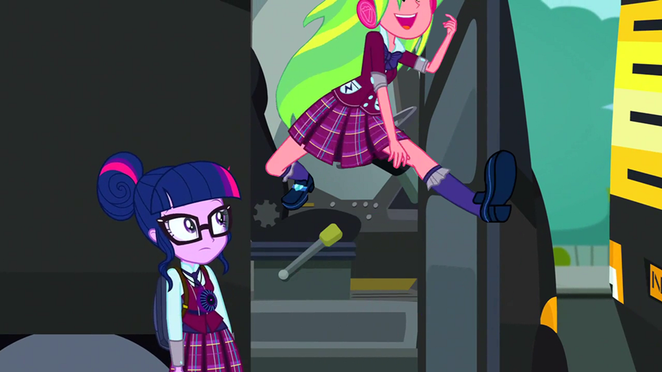 Лемон зест equestria. Башня шедоуболтов. Эпплджек игры дружбы. Эквестрия гёрлз кристальная академия. Твайлайт спаркл кристальная академия.