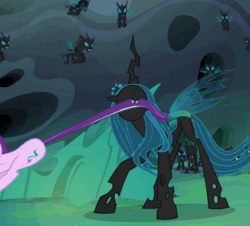 Size: 572x518 | Tagged: safe, screencap, queen chrysalis, starlight glimmer, changeling, changeling queen, pony, unicorn, g4, to where and back again, armor, changeling armor, changeling guard, cropped, female, gif, mare, mouth hold, non-animated gif, tail pull
